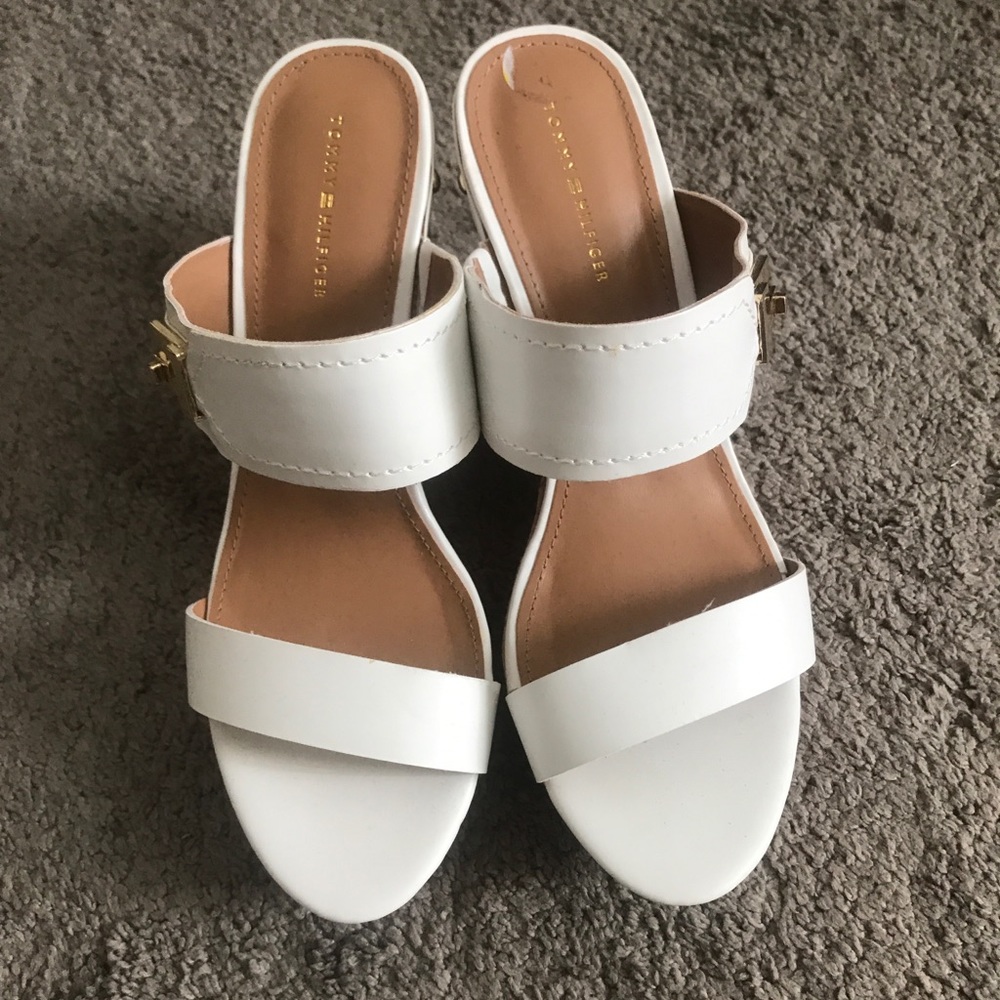 Brand NEW Tommy Hilfiger slide wedges